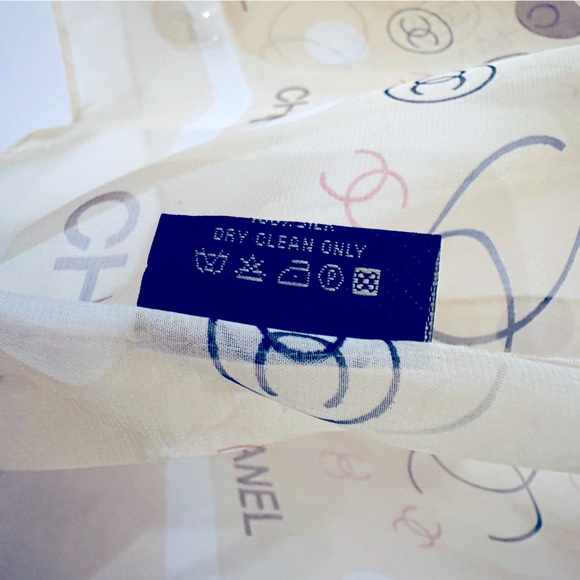 Made in France 100% Silk Scarf - Picture 5 of 5